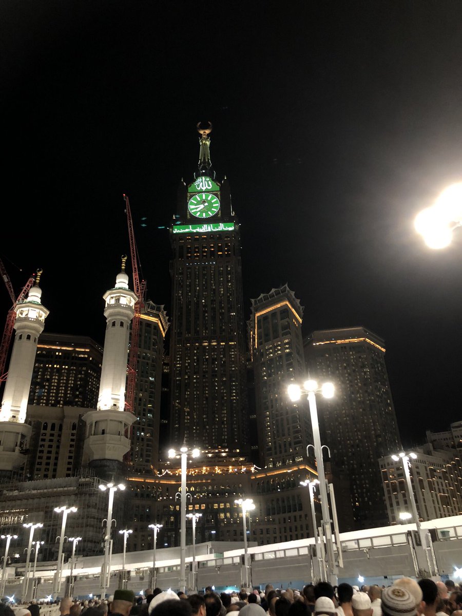 shelddin's tweet photo. الحمدلله الي اعانني ووفقني لاتمام عمرة رمضان. يارب تقبل من الجميع الصيام والقيام. 
رمضانات الجاية هتكون كلها في الشتا وهتكون اجمل واروق. https://t.co/Mwf2189JH5