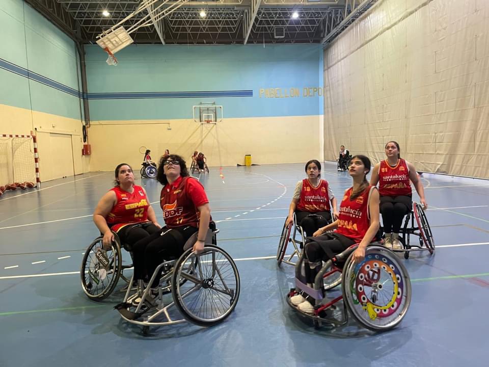 Nuestra jugadora Noelia ha estado concentrada con la selección española sub 25 durante estos días.

La concentración, llevada a cabo en Getafe, ha contado con 10 jugadoras. 
El equipo está preparando el próximo europeo  que tendrá lugar en Madrid en Junio
