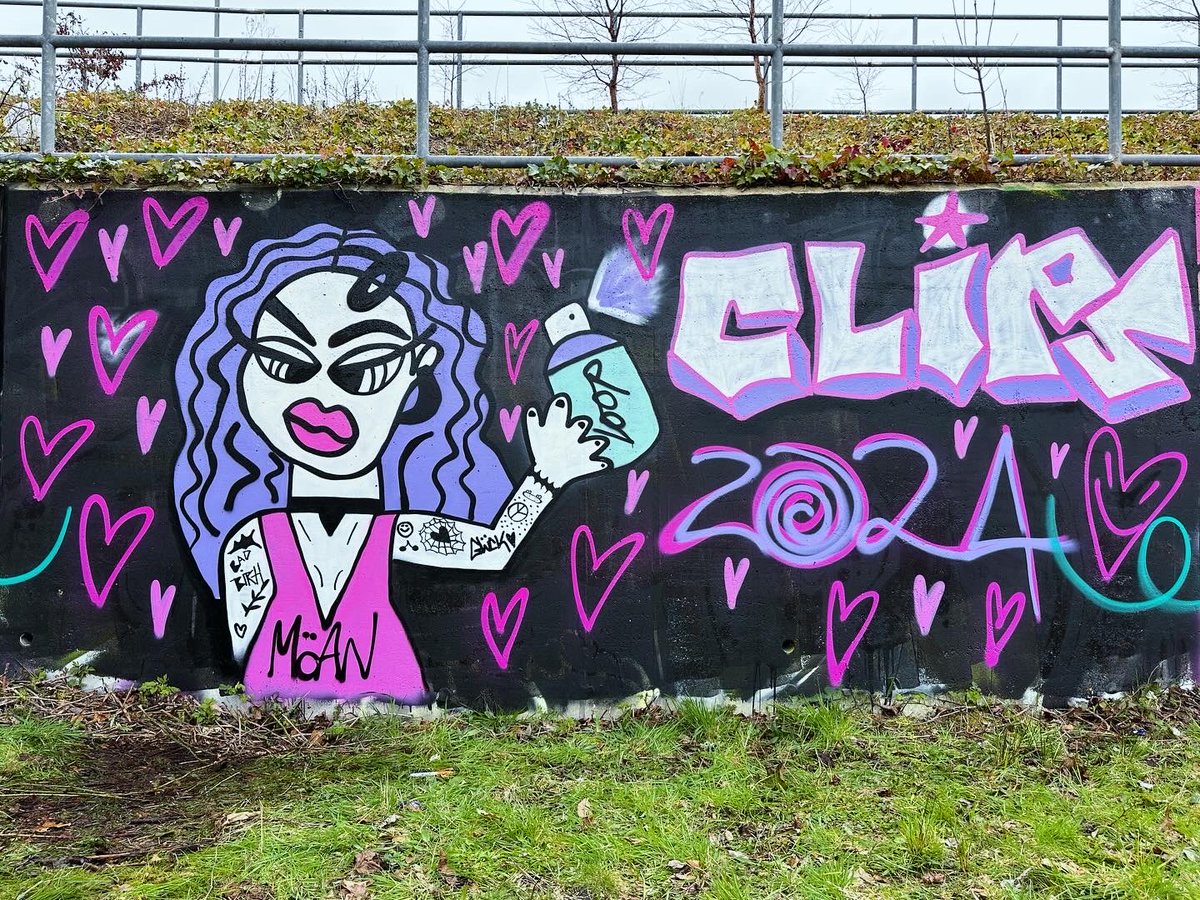 Todays paint Jam ⁦@Erskine_Arts You can’t beat live art, and great chat. Bullfinch by Hysterious, Crow by Dullartist24, Raccoon by ⁦<a href="/cherylgalbraith/">Cheryl Galbraith</a>⁩ and Brat by Caitriona Hall.