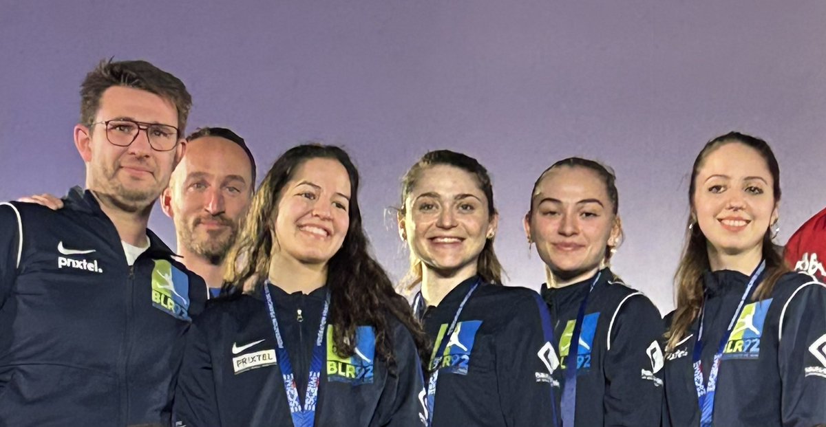 L’équipe masculine championne de France 🏆et l’équipe féminine vice championne de France 🥈
Un grand bravo à tous 👏👏💙💚
#escrime #fencing #blr92