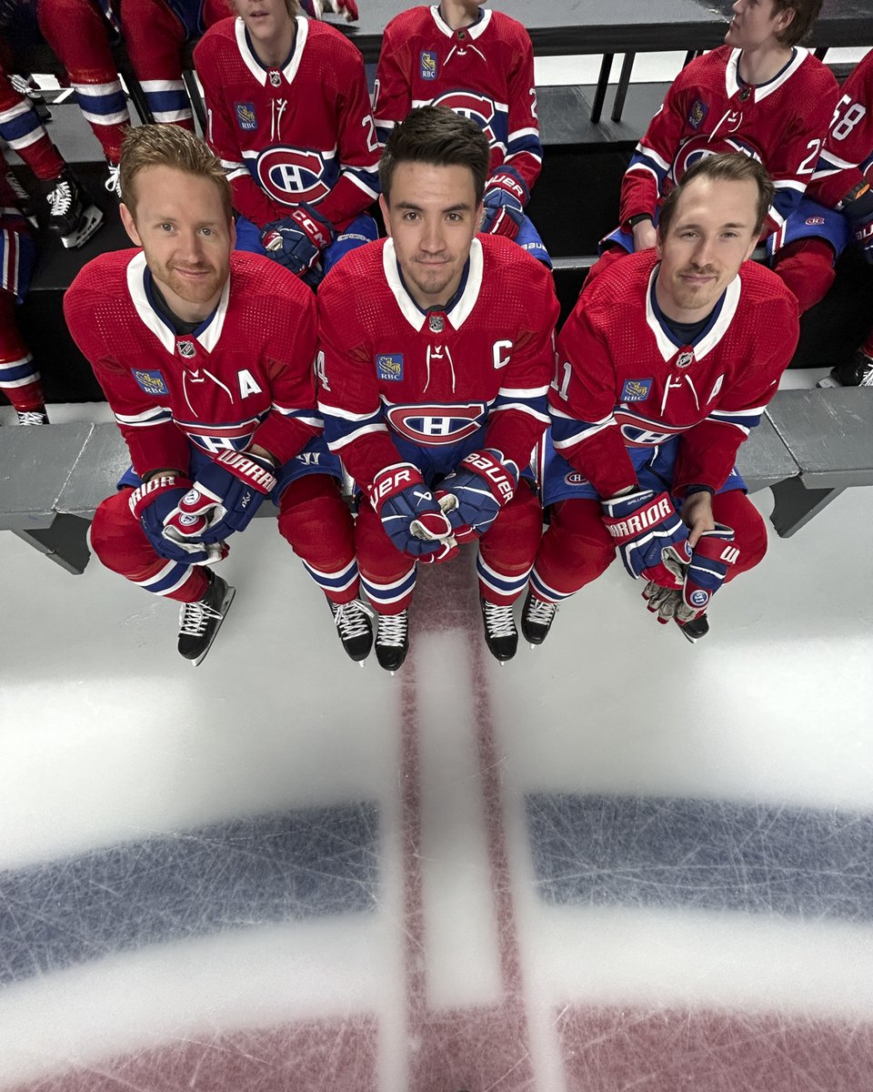 CanadiensMTL's tweet photo. La vie telle que vue par Slaf 🤳

How's the weather up there, Juraj?

#GoHabsGo https://t.co/IUDtIhm9jX