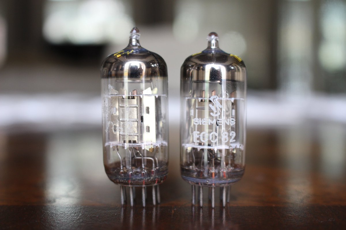 VTubeAudio's tweet image. 2x Siemens ECC82 12AU7 Gf0 1952 - Silver / Nickel Plates, Preamp Tubes &amp;lt;&amp;lt; get them here &amp;gt;&amp;gt; rvrb.io/1952-ecc82-1g4…
