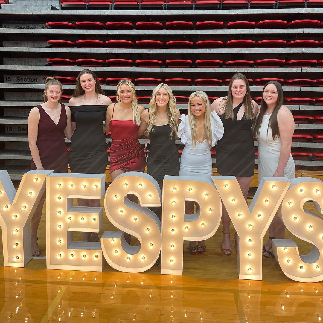 YSU athletes put on their game faces to help the community. Don’t miss the story in Thursday’s Jambar.

Story by Molly Burke / Jambar Contributor
Photo courtesy of Youngstown State Women’s Basketball on Facebook

#ysu #thejambar #jambartv