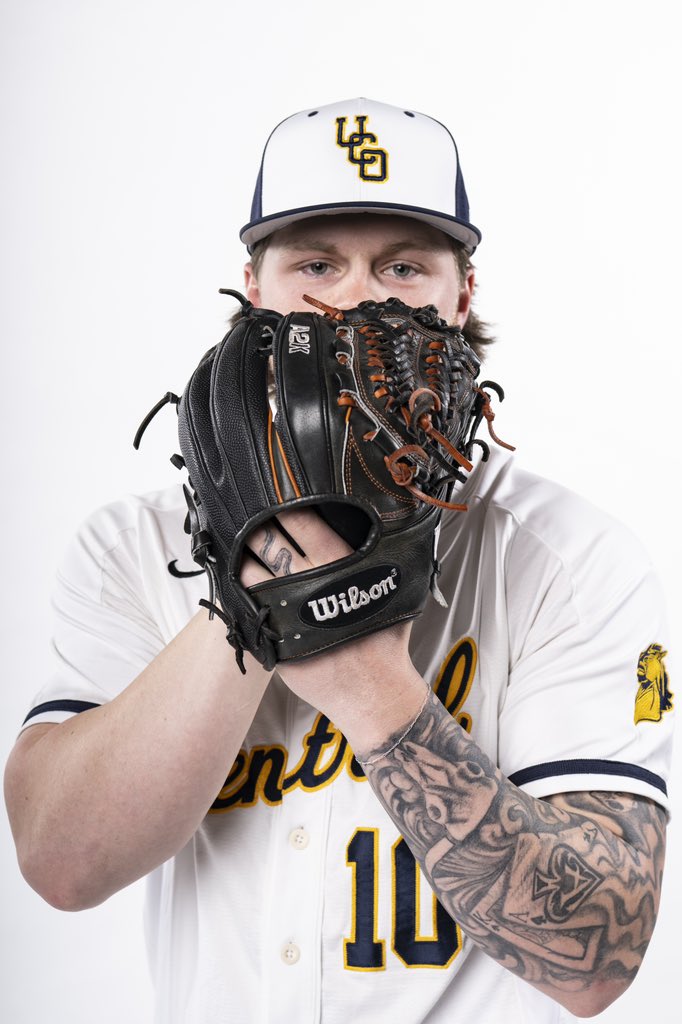 UCO Bronchos tweet media