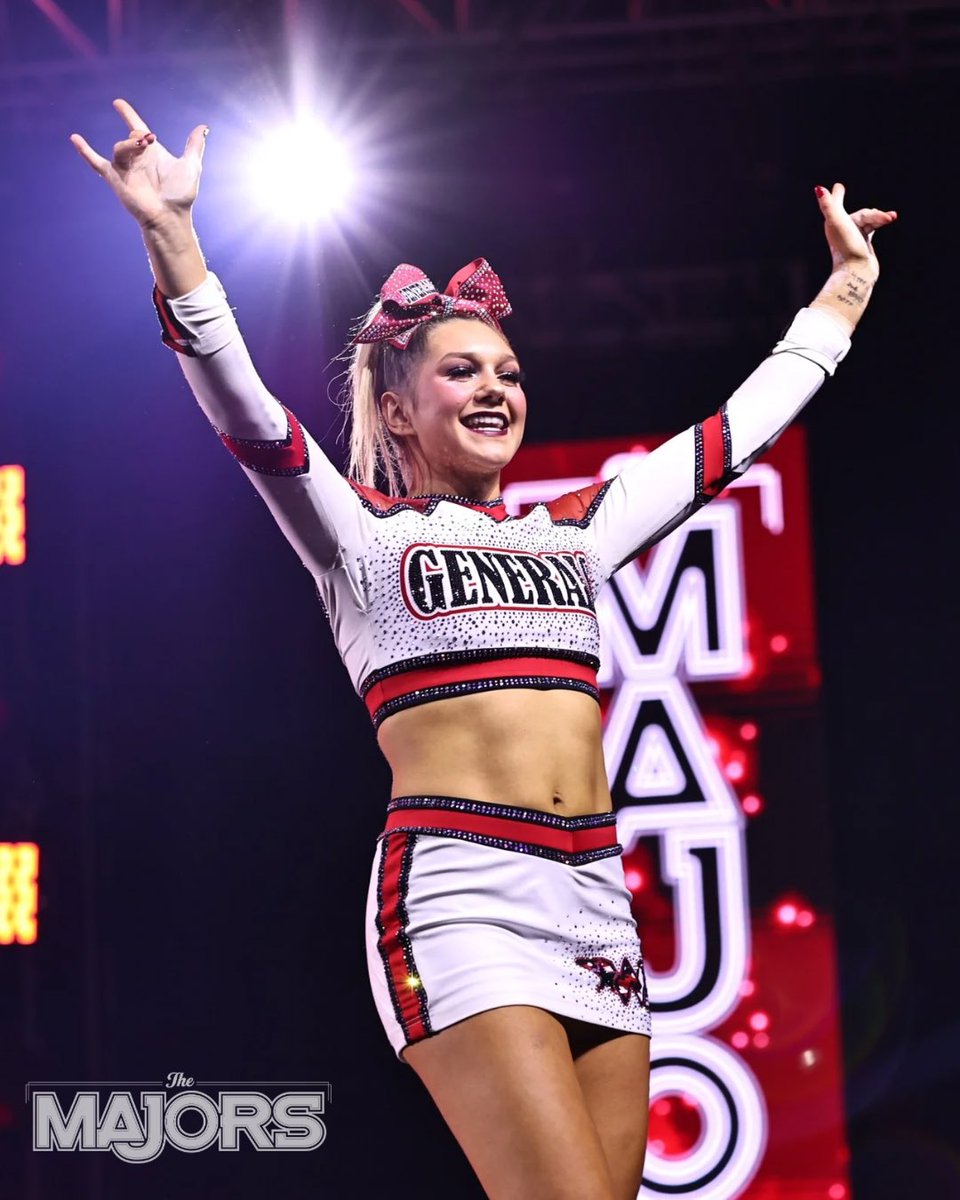 MAJORScheer's tweet photo. #MAJORSMonday featuring the 5 ⭐️ ladies! #MAJORS24 ✨♥️🖐️ https://t.co/9DI3ZqeGAq