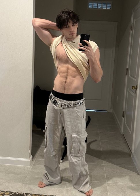 Like my belt? https://t.co/79iC8FyzSy