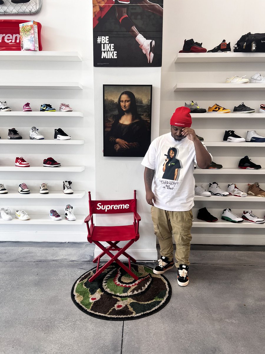 Studdyboy3's tweet photo. Got my clothes in a store off the strength 🙏🏾 God is good https://t.co/i9bnYFMANT