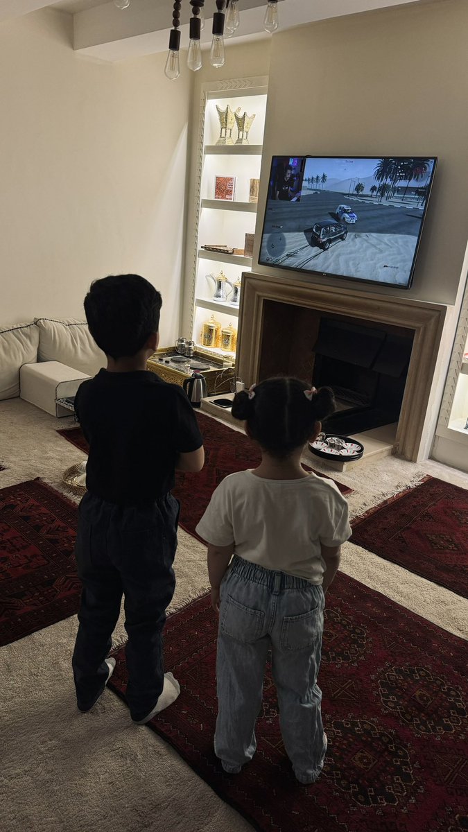 اللهم إنك عفوٌ كريمٌ تُحب العفو فأعفُ عنّا 🖤