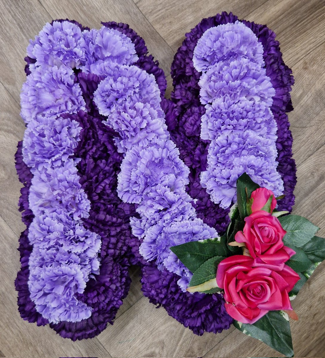 Regentflowers's tweet image. Just a sneak peak at our Hire lettering coming soon , we've extended our voliyr range to celebrate 5 years of this unique service &amp;amp; we're keeping the prices starting from £55 per 3 letter frame &amp;amp; option to buy !! @wrexham #funeraltributehire