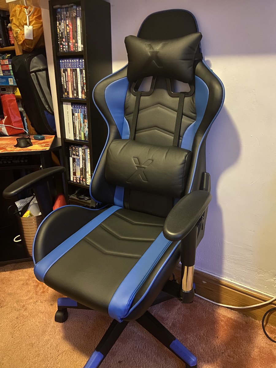 MiramiyaVT's tweet image. My PC set up is slowly getting there 
Second screen has been ordered.
The new chair is AMAZING! Hopefully no more back ache while gaming!! 🙏🏻🙏🏻

#vtubersetup #vtuber #gamingsetup
