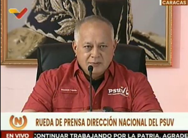 #ULTIMAHORA El primer vicepresidente del PSUV, @dcabellor desminitió que se puedan sustituir las candidaturas 10 días antes de la elección presidencial.