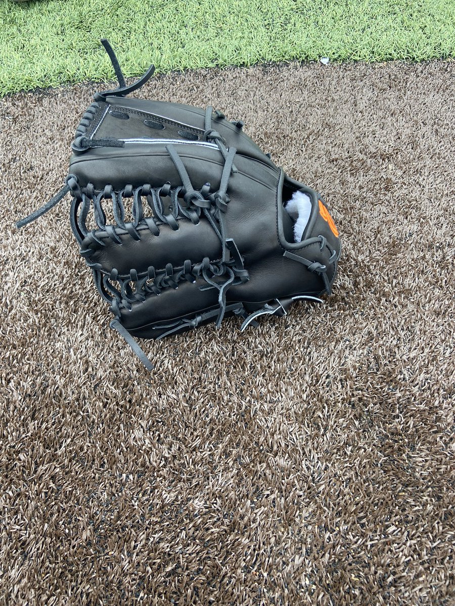 Thank you JL for the glove. Many strike outs coming your way.