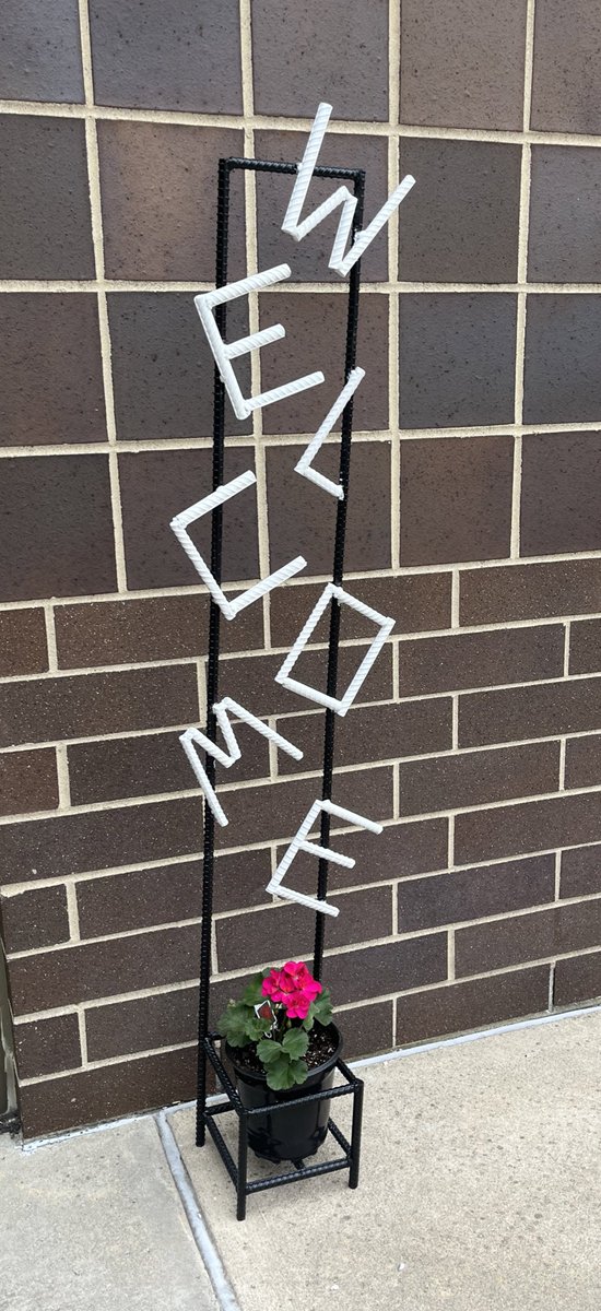 BotkinsSchool's tweet image. Friday evening is the 2024 Evening with the Arts! “A Taste of the World” begins at 5:00, performances at 6:00 and theAuction at 8:00. Here are a few of the items that will be in the offered. “Pre-bidding” will be available this year. More items and info will be  on Wednesday.