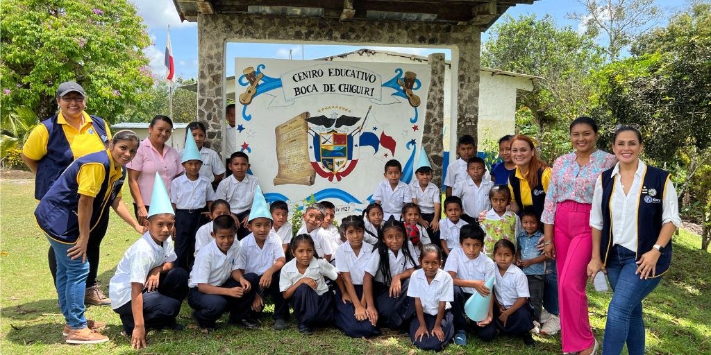 The Kiwanis Club of Libertad, Panama, will use funds from a Kiwanis Children's Fund grant to furnish and supply the remodeled dining room at Boca de Chiguirí Primary School. Read more about this and other club grant projects here: bit.ly/43yCEah #KidsNeedKiwanis