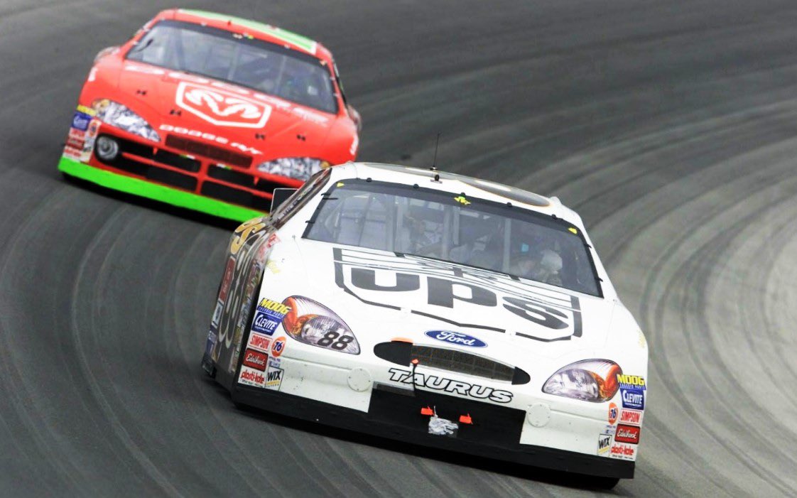 Dale Jarrett won the 2001 Harrah's 500 at Texas 23 years ago today. 🏁 It was his 2nd of four Winston Cup wins in 2001. #RobertYatesRacing 🏁