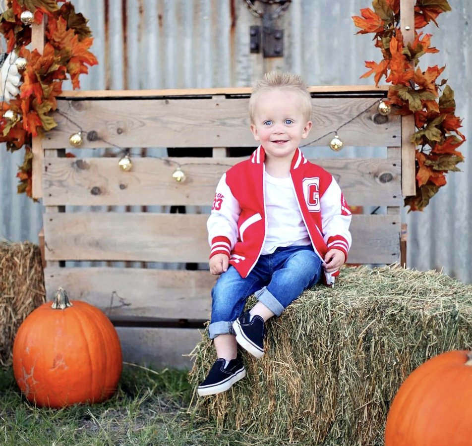 DaBaby's tweet image. ★★★★★ "It is absolutely adorable...great communication...thank you so much!" Christina H. etsy.me/3PJWHwI #etsy #lettermanjacket #personalizedjacket #madeincanada #uniquebabygift #backtoschool #toddlervarsity #baseballjacket #keepsakebabygift #customkidsjacket