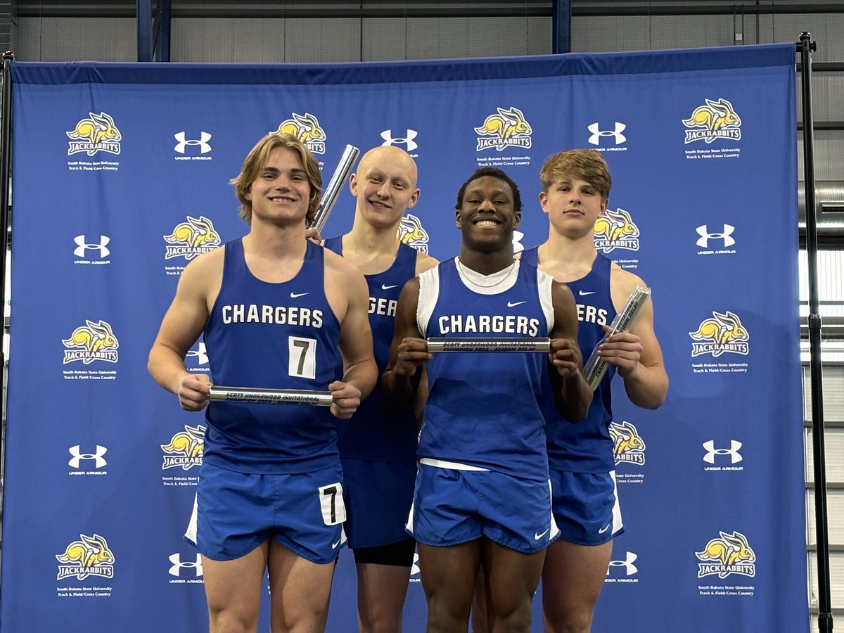 sfc_xc's tweet photo. Boys 4x100 relay team edged out a tight field winning with a 44.99. Congrats to Skyberg, Buys, Gadbois, Pixler. 💪 https://t.co/tU04s6ZY1S