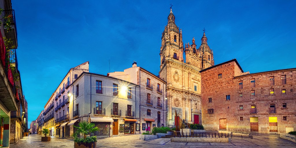 Y vas andando por #Salamanca y te encuentras con estas calles...