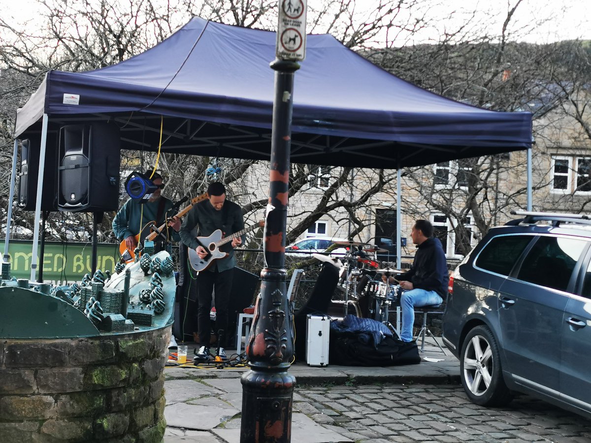 CraftyHarrison's tweet photo. Been a lovely busy bank hol. Please send warmth for the next one #bankholiday #easter2024  #haworth #marsden #yorkshire https://t.co/OO27CnaCBS