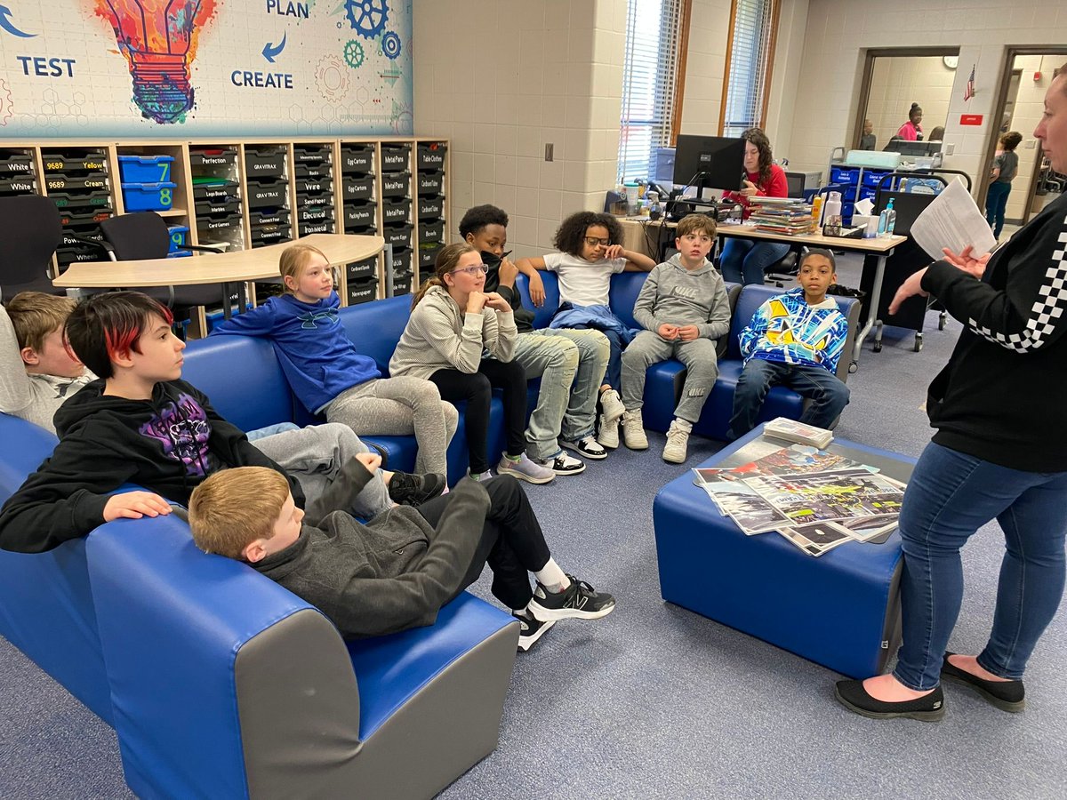 FWCommSchools's tweet photo. There was a lot of fun to be had the week before spring break, so we're going to share some of it now. The Indianapolis 500 Education Program immersed 4th-grade students at Irwin and Croninger in the world of the Indianapolis 500. #DiscoverWhatsWithin #Croninger #Irwin #Indy500 https://t.co/0dym5bJsQi