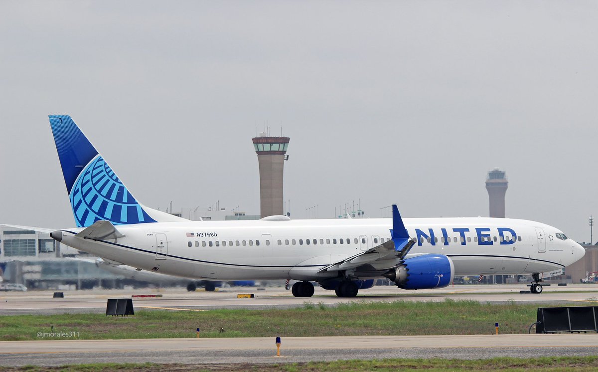 Max Monday! Two towers are better than one! @iah