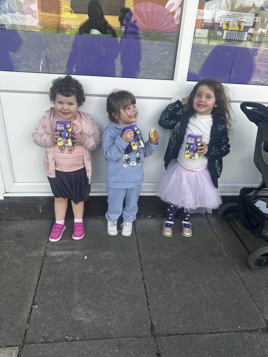 How’s everyone’s weekend been? #oldhamhour We had a great time at the Easter egg hunt at The Brew @salvationarmyuk the amazing community of Fitton Hill always gets involved & supports all we do ❤️ we are looking forward to the start of HAF tomorrow @OldhamCouncil @WeActTogether