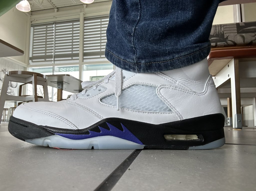 Last day of spring break. It’s always fun to rediscover a great pair of sneakers you forgot you owned and fall for them all over again. (Air Jordan 5, Dark Concord colorway) #KOTD #yoursneakersaredope @Nike @nikestore @Jumpman23