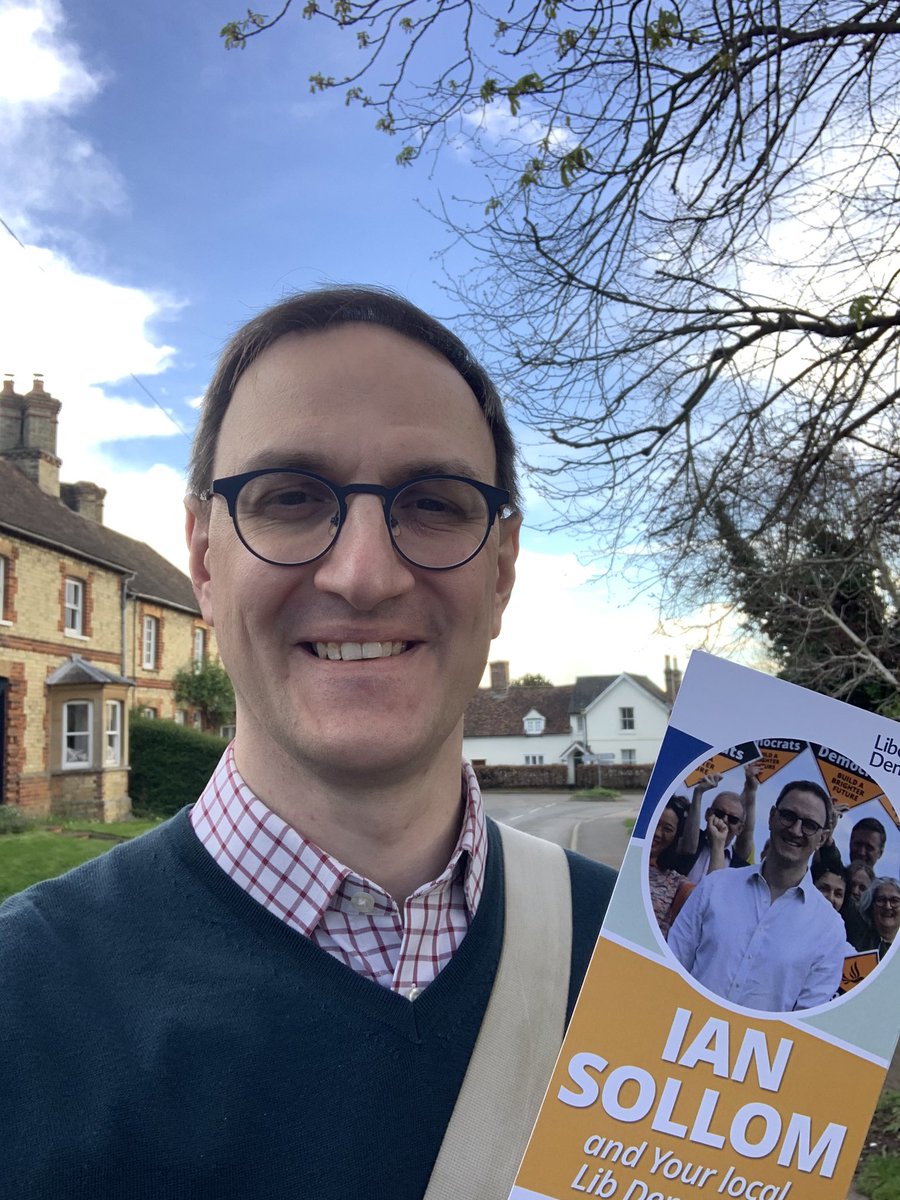 Lovely out in Abbotsley with the Lib Dem team earlier today before heading back over to Great Gransden this afternoon. The villages were looking particularly beautiful in the spring sunshine! ☀️ Good support for the Lib Dems in these villages for the upcoming elections too! 🔶