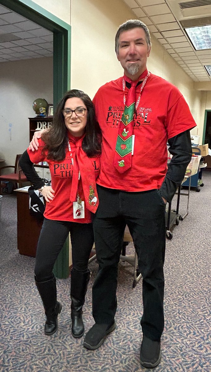 Harding_School's tweet image. Happy Assistant Principal Week to Ms Garrison!   You are truly the best at all that you do and you make Harding a better place daily!   Thanks for being a Husky and making us all better!
