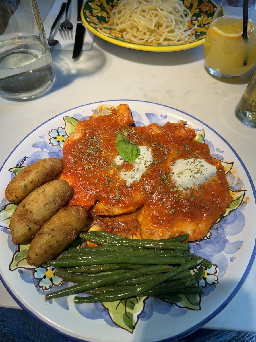 Ryan Hallenbeck tweet media