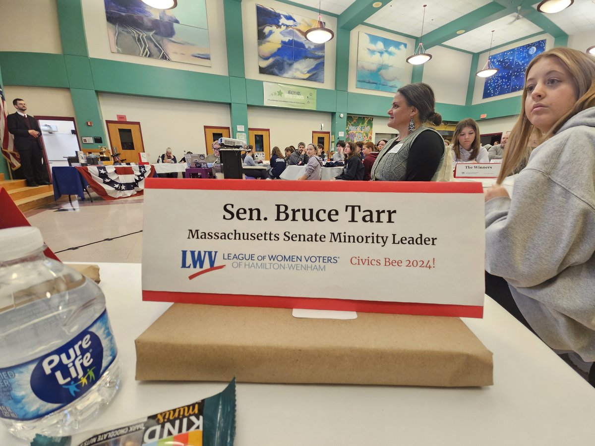 SenBruceTarr's tweet image. Recently, I had the honor of being a judge at the annual Hamilton-Wenham Civics Bee hosted by the League of Women Voters of Hamilton-Wenham, MA at the Miles River Middle School. It was a spirited competition centered around the theme of Elections and Voting.
#LeagueOfWomenVoters