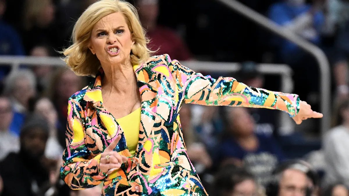 “Ding dong the witch is dead.” 🎶
#IOWAvsLSU #KimMulkey 🏀