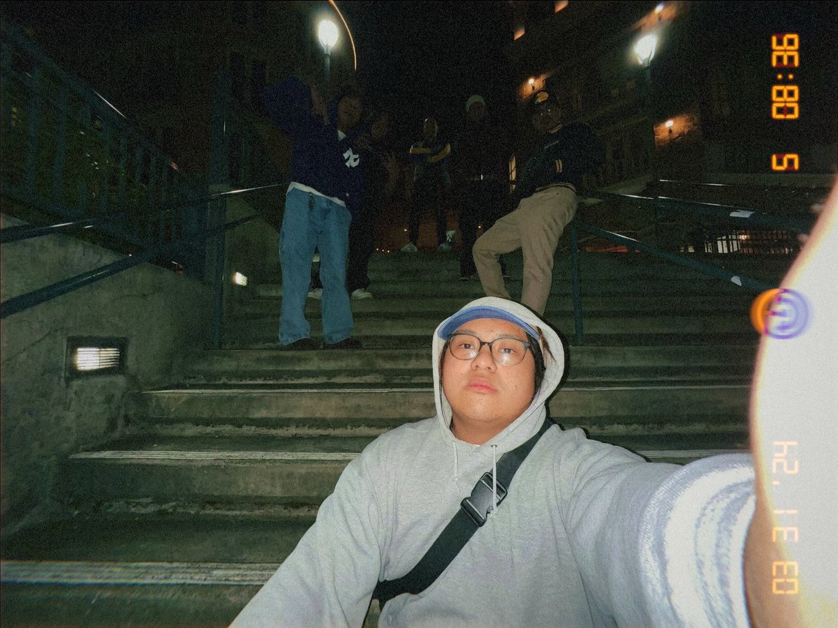 JaggieMoMo's tweet photo. Ring camera saw me and said "motion detected"

Guess it was right 😤🗣️ https://t.co/Wc7tI4a1SM
