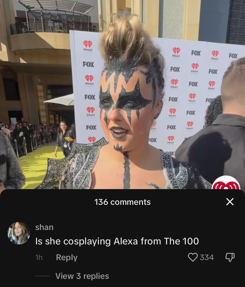 reneesforehead's tweet photo. IM WHEEZING https://t.co/EqsmTkP755