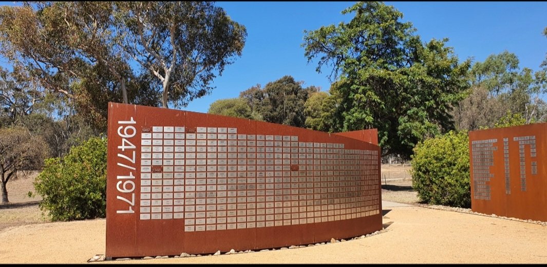 ItalyinMelb's tweet photo. La nostra CG @HannaPappalardo ha visitato il Centro di #Bonegilla, un luogo dal significato profondo per molti, un simbolo dell'emigrazione europea verso l'Australia.
Più di 21.000 gli 🇮🇹, tutti accomunati dal sentimento di essere lontani dall'#Italia, ma non ancora in 🇦🇺. https://t.co/KCiGWUKdBj