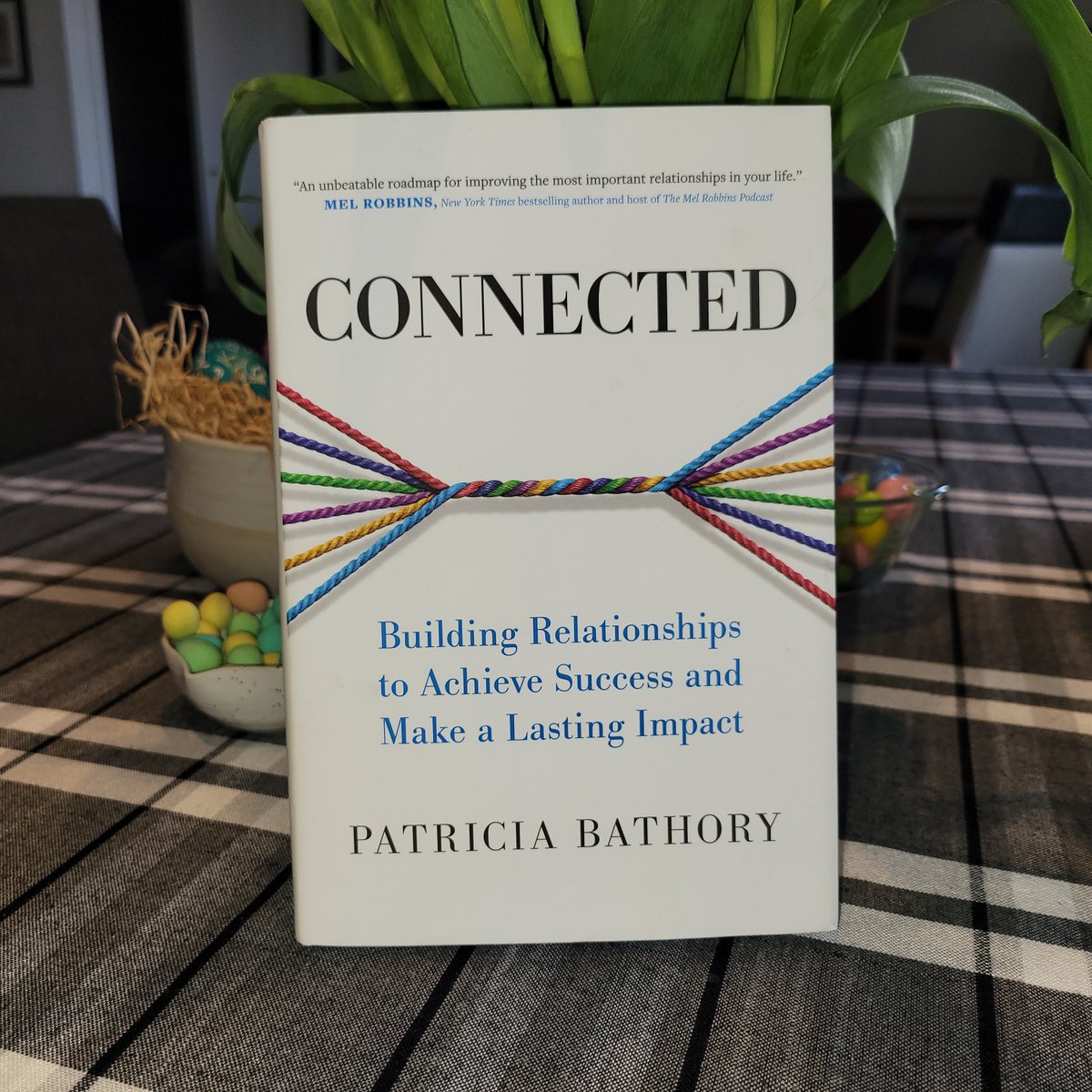 Hey Calgary! Come to the launch of 'Connected: Building Relationships to Achieve Success and Make a Lasting Impact.' I will be interviewing author Patricia Bathory, followed by Q&A and refreshments. Free and open to the public, register here: eventbrite.ca/e/book-launch-…