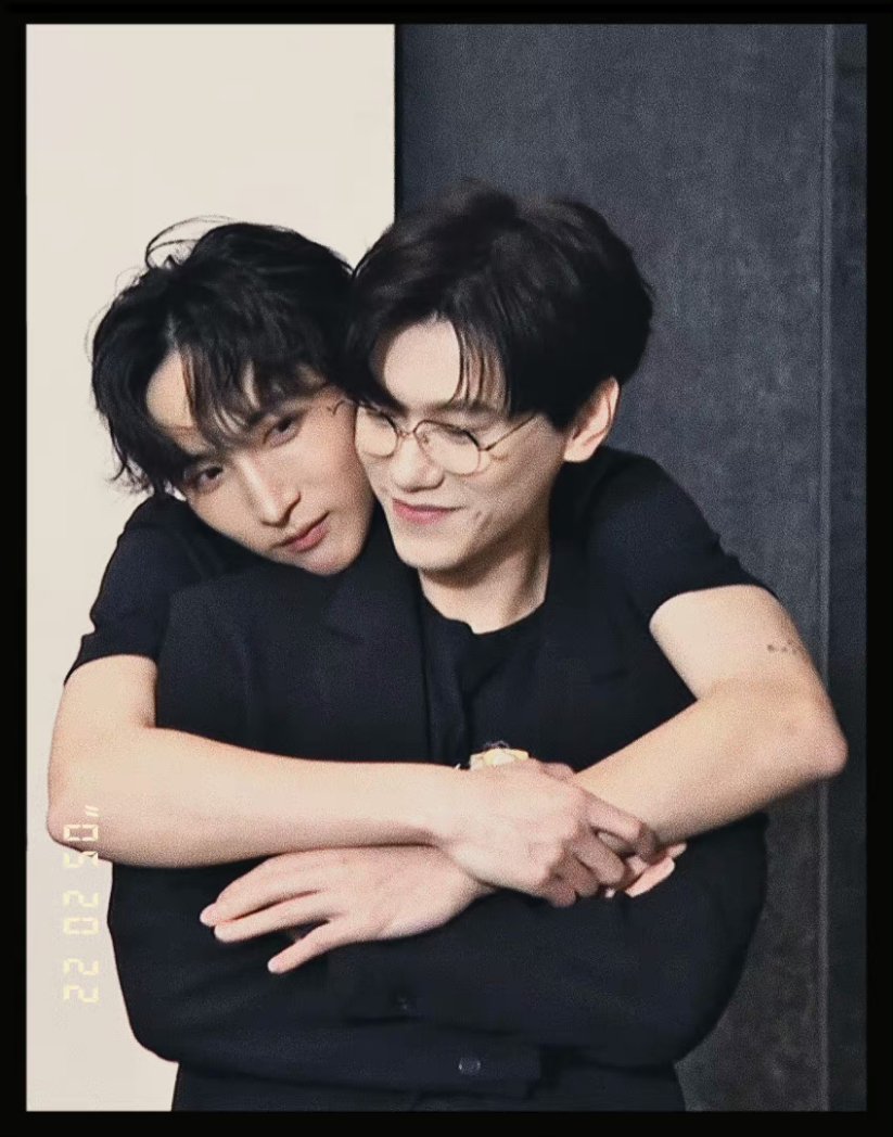 naaayizhan's tweet photo. So lovely 🤍🖤

#UnknownTheSeries #關於未知的我們 https://t.co/MnNmjytGLW