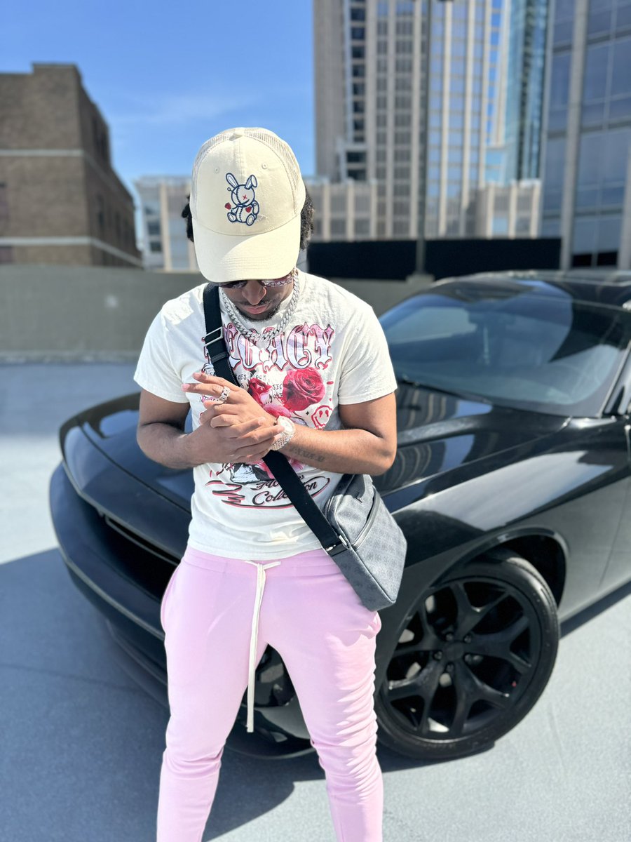 MrMcoll's tweet photo. For all the ones who ain’t blessed with the money in the beginning don’t worry.. Trust God.. Work Hard, and remember fortune favors the brave. 🔥

Stream Survival Now On All Platforms 🔥 https://t.co/l2kD0qbIsj