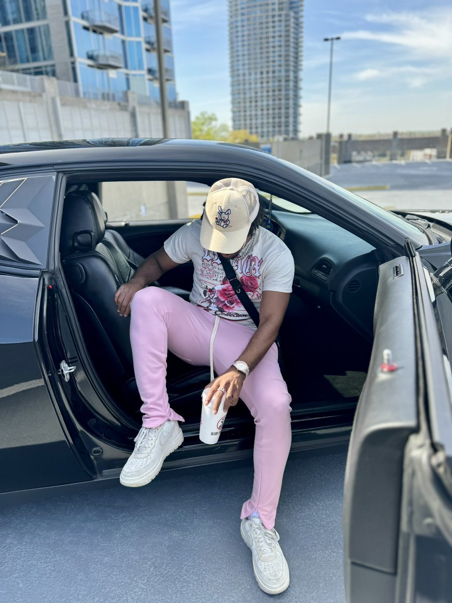 MrMcoll's tweet photo. For all the ones who ain’t blessed with the money in the beginning don’t worry.. Trust God.. Work Hard, and remember fortune favors the brave. 🔥

Stream Survival Now On All Platforms 🔥 https://t.co/l2kD0qbIsj