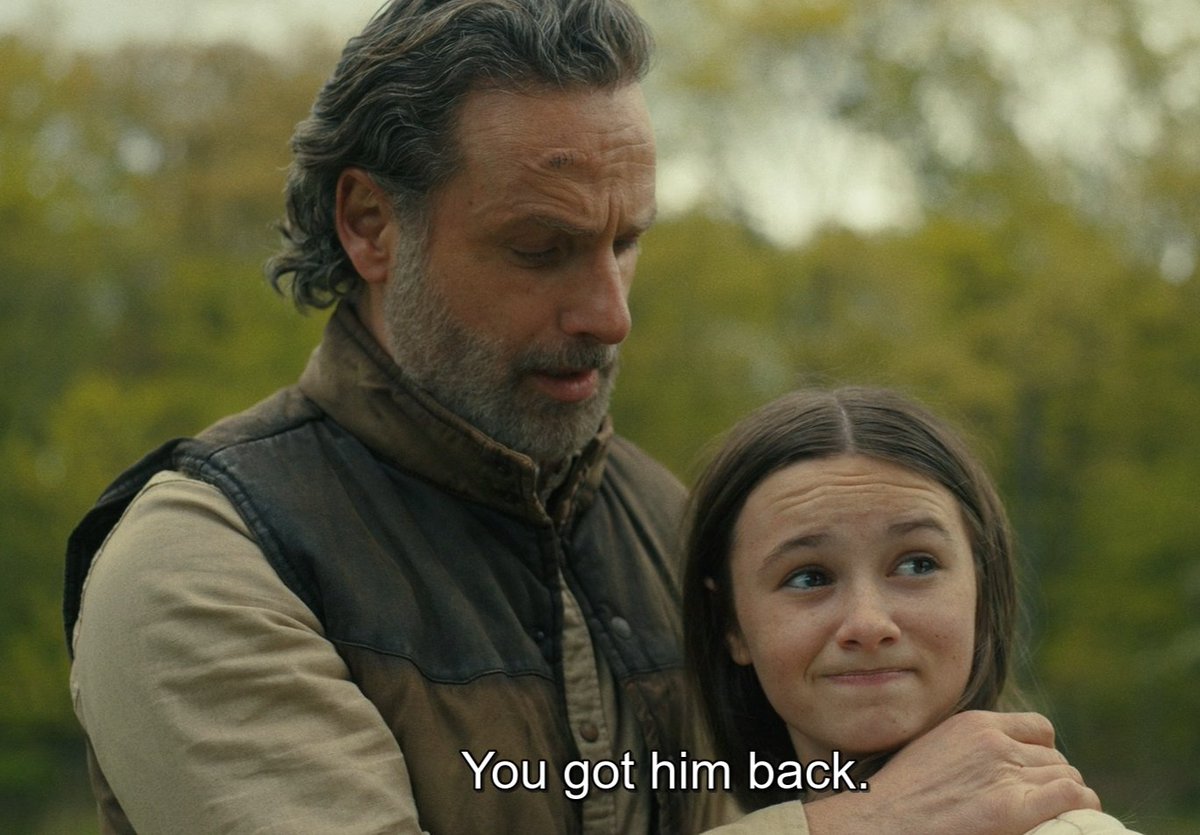 yourgrimes's tweet photo. she found him😭 https://t.co/za2Z6AI3Dx