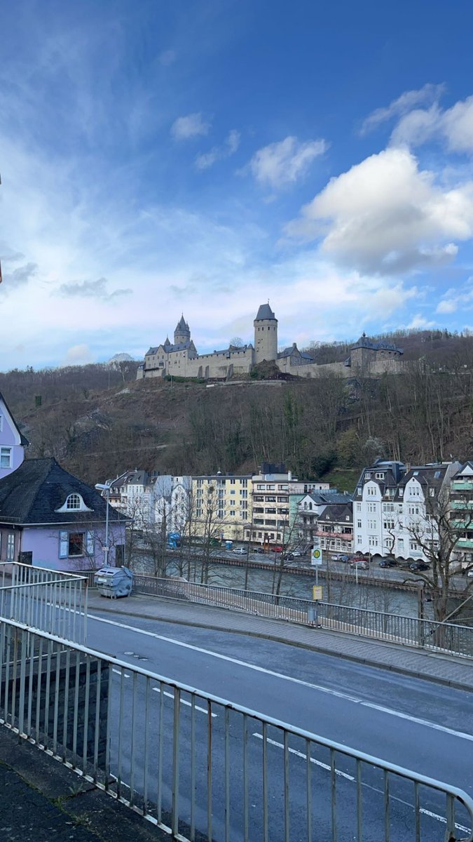 Nicht viele Moscheen genießen so eine Aussicht