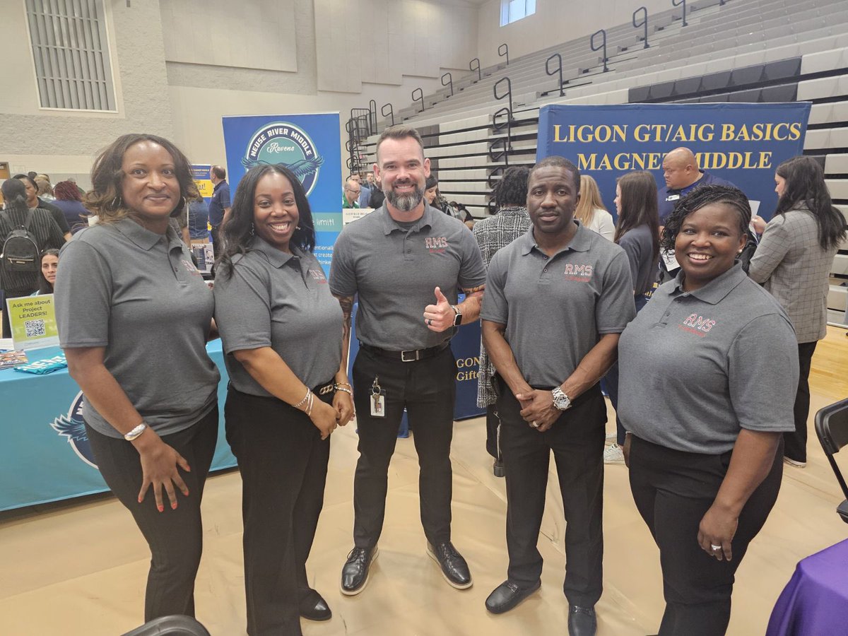 RolesvilleMS's tweet photo. Happy National Assistant Principal Appreciation Week to my amazing team! I truly could not do this work without each of them. Blessed beyond words! https://t.co/Ws3KGuQQxu