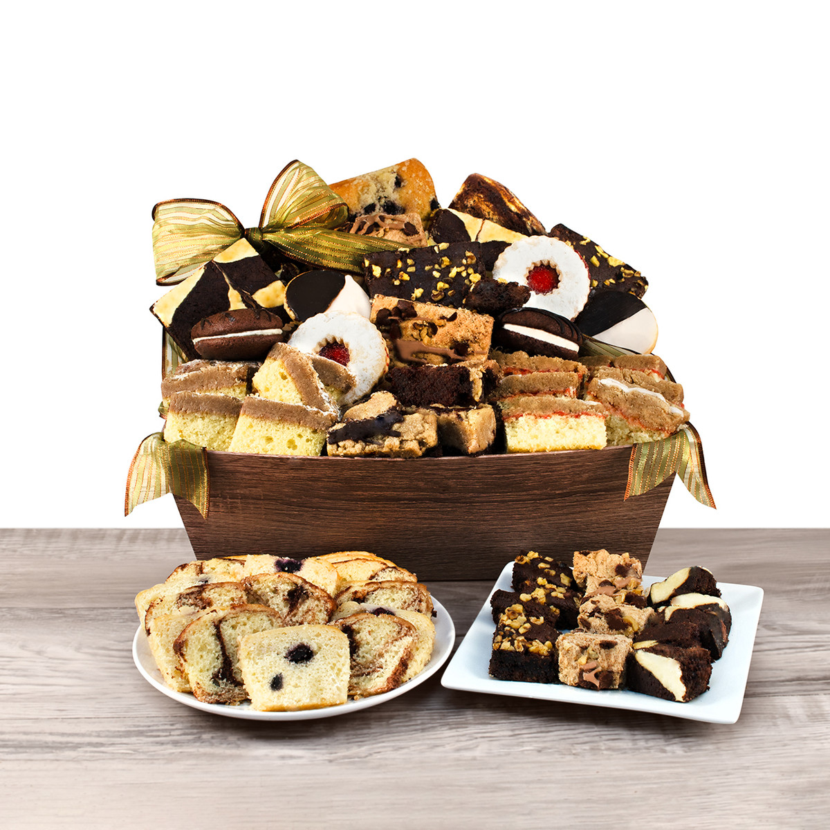 Irresistible Bakery Basket - What a great gift to send! Find this basket and so much more by clicking the link below. #giftbasket #giftbaskets #onlineshopping #greatgiftidea #greatgift #giftidea 
🔗dpbolvw.net/click-10093009…