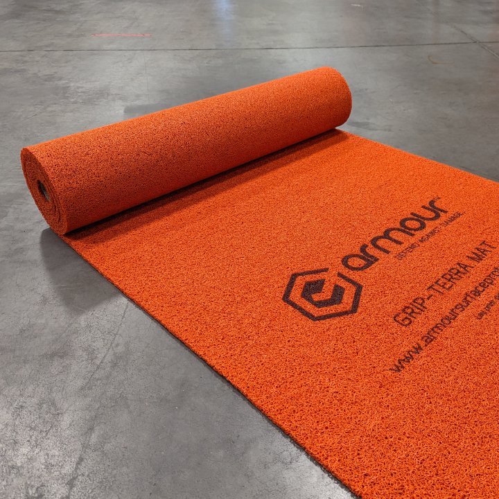 ArmourSurface's tweet photo. As temperatures rise and jobsites become muddy, you can rely on the Armour Grip-Terra Mat as your best friend to stop mud at the door!

✅ Reusable ♻
✅ Bright = Safety Awareness
✅ Easy to clean
✅ Unroll and use in seconds - instant pathways

#defendagainstdamage https://t.co/PiybPe7q7h