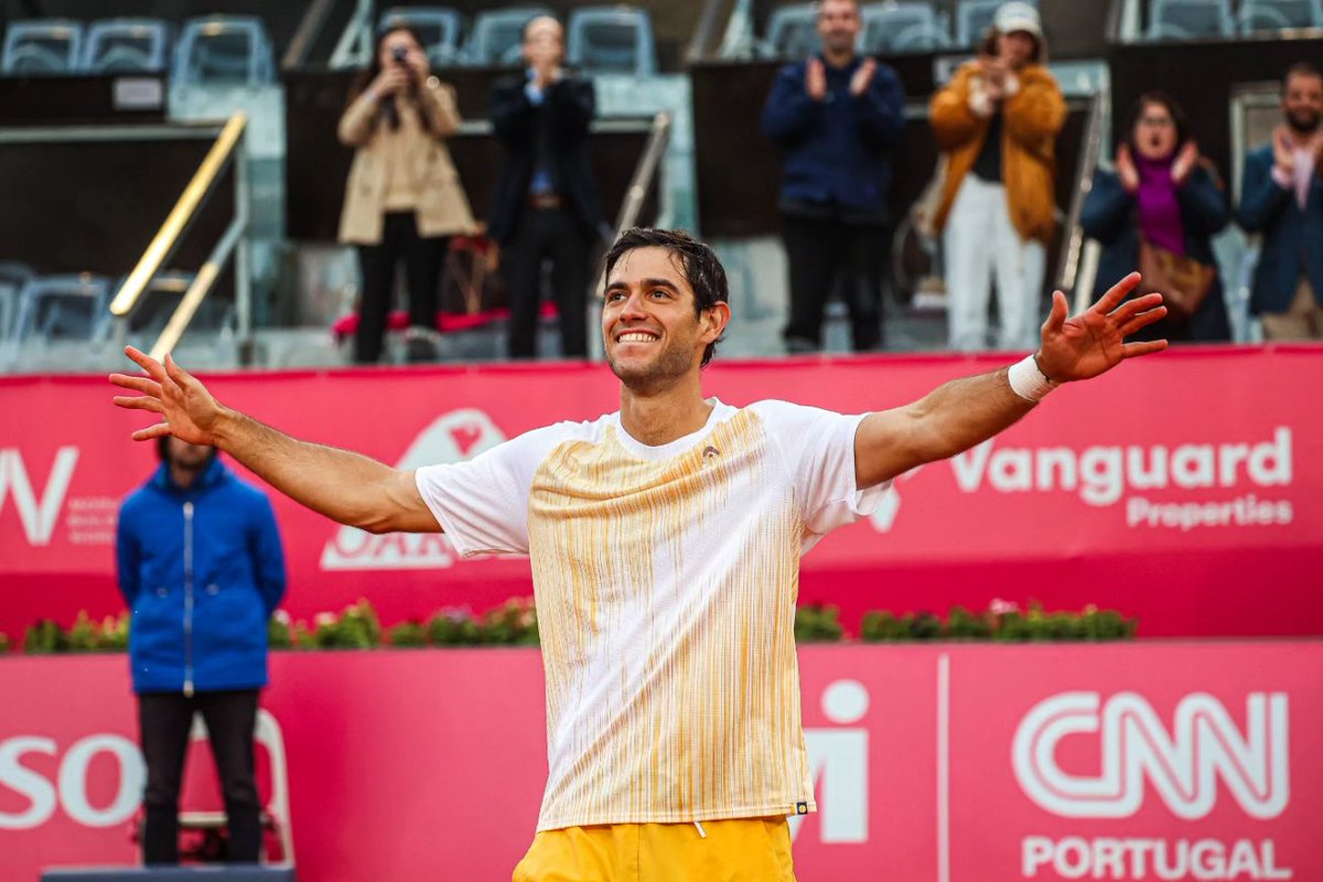 Home is where the 🎾 is 💚❤️

📸: <a href="/EstorilOpen/">Millennium #EstorilOpen</a>

#Portugal #TeamHEAD #Hyundaipt #MillenniumEstorilOpen