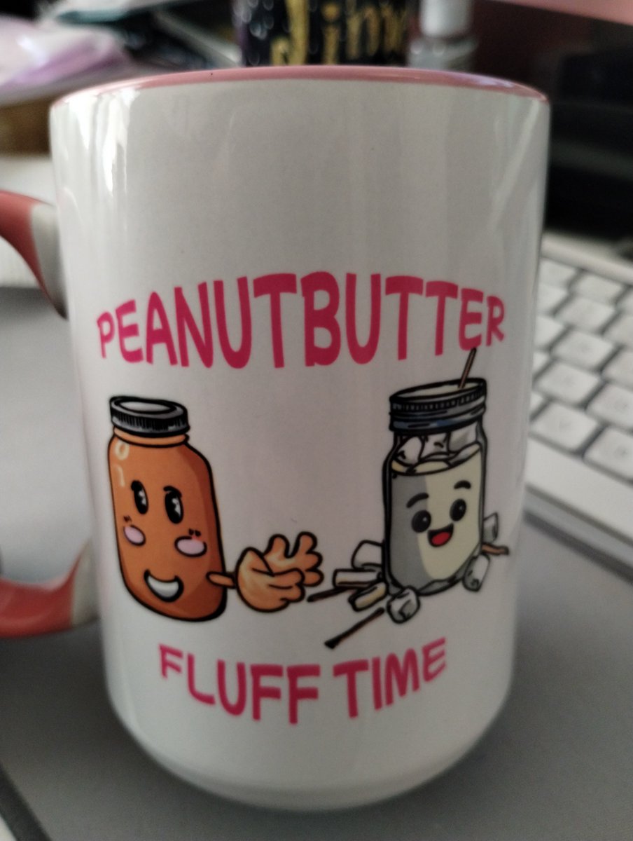 Isn't this the cutest mug ever? Made by <a href="/Stephimakesthat/">SSaxton</a> 
stephiemakesthat.com/shop/ols/produ…