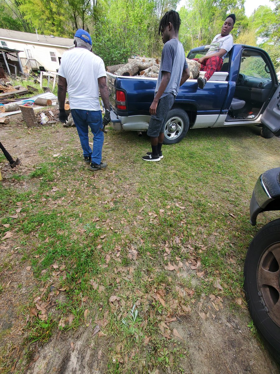 Wouldn't be a break w/o a Character 101 class with my nephews and son. Although my oldest is missing I know he's looking down on us saying, uncle Sean...RIP nephew... praying for all of those who have lost loved ones... Blessed to still have pops here #lifelessons <a href="/MrLakeMarionHS/">@Mr.Glover_LakeMarionHS</a>