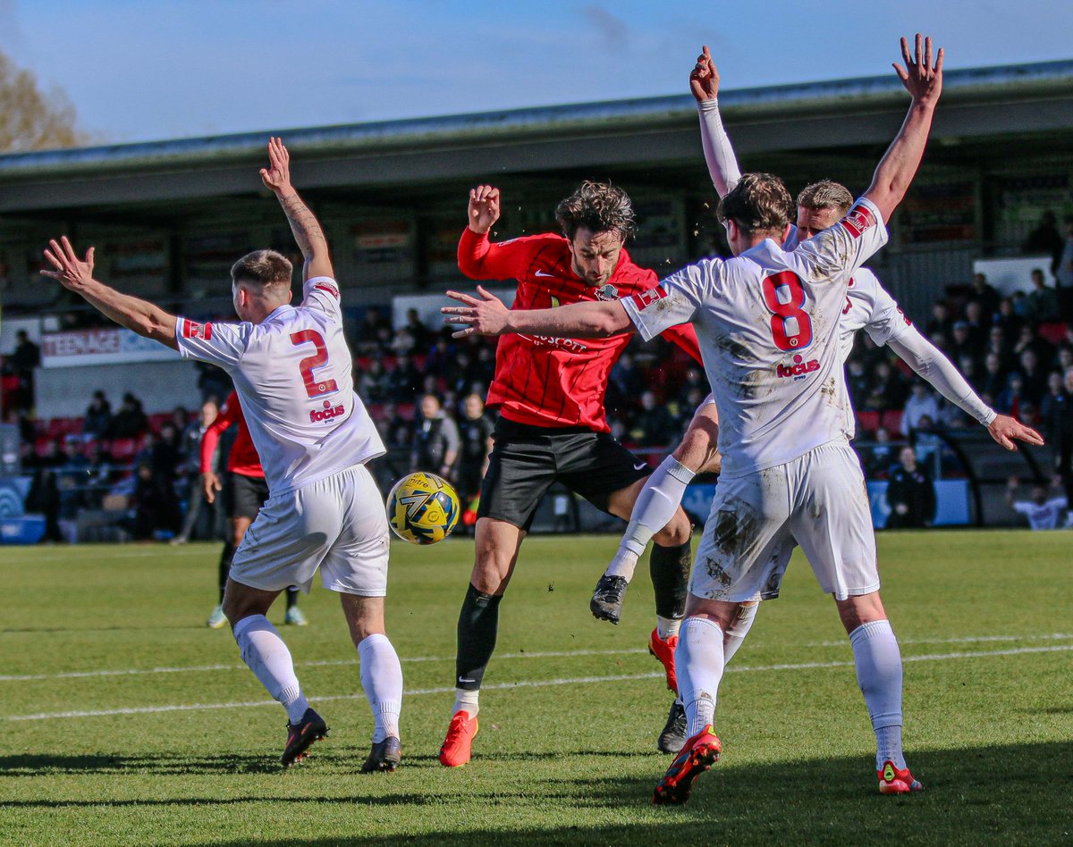 Photo album from @LewesFCMen v @HawksFCOfficial at the Dripping Pan @IsthmianLeague flickr.com/photos/jamesbo…