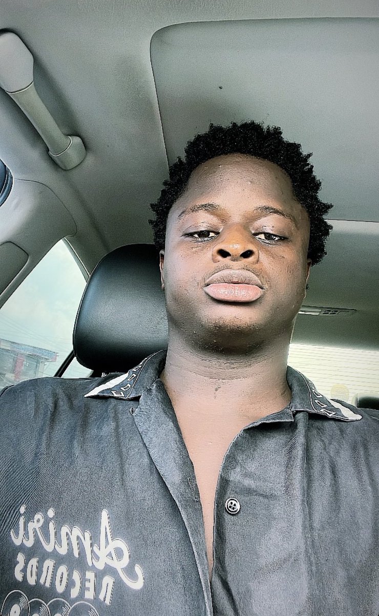 funny_kante's tweet image. People say I resemble Wizkid Shey na true 😫😫😫