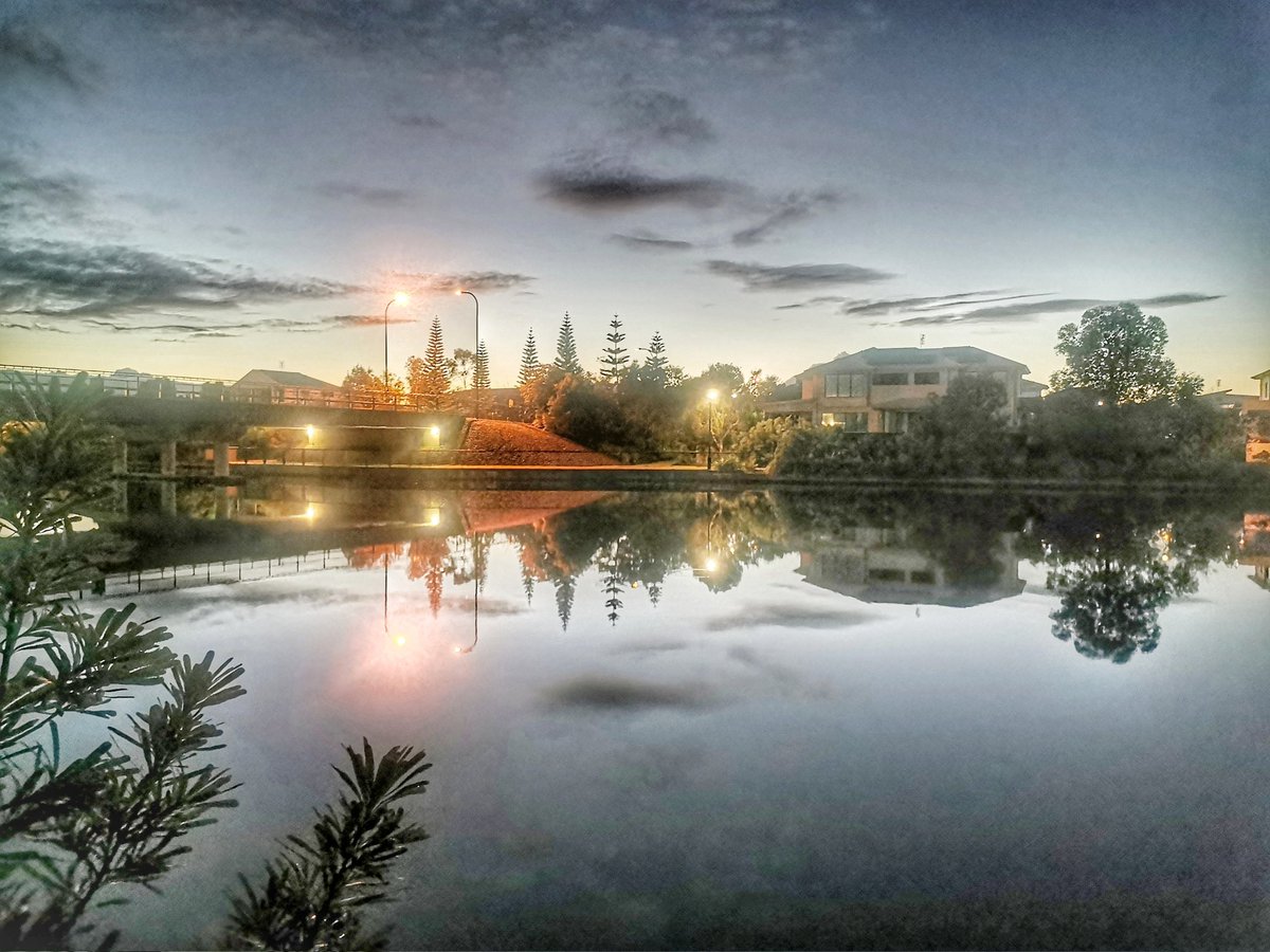 Good morning everyone.
Brightwater Estate, Sunshine Coast Australia.
#photography #landscapephotography #landscape #nature #lindquistphotography #sunshinecoast #mountiancreek